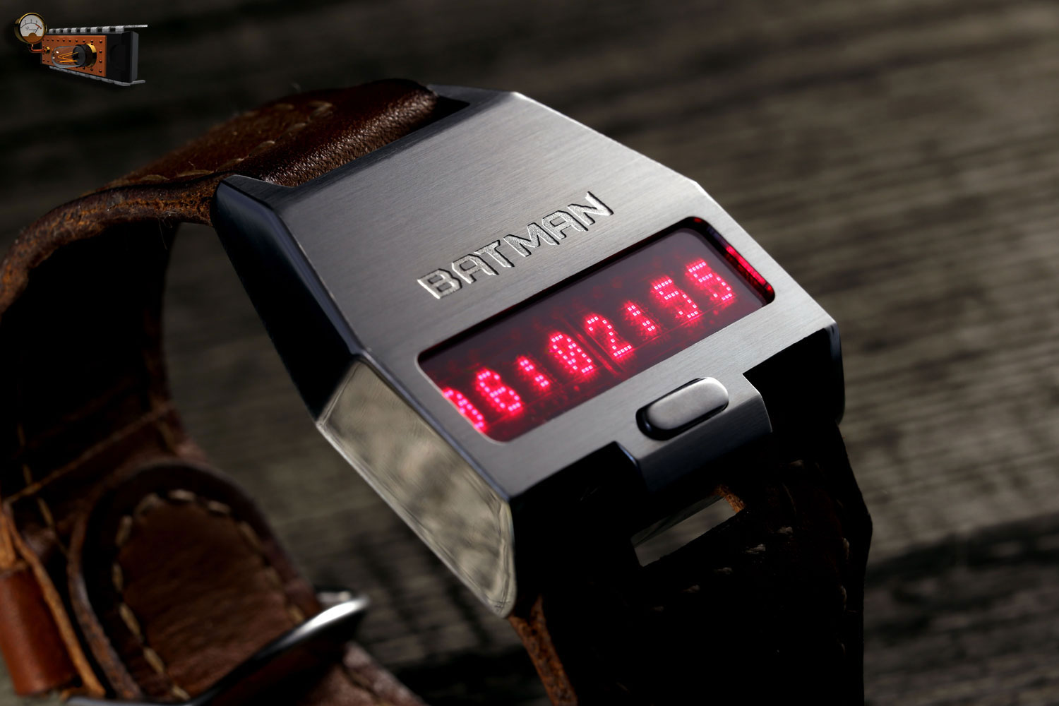 Часы диктофон купить. Часы Saxon электронные. Часы Predator Zero. Часы Hamilton электронные наручные. Необычные электронные часы.